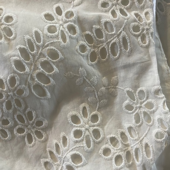 Rachel Roy Collection Eyelet top - Picture 3 of 4